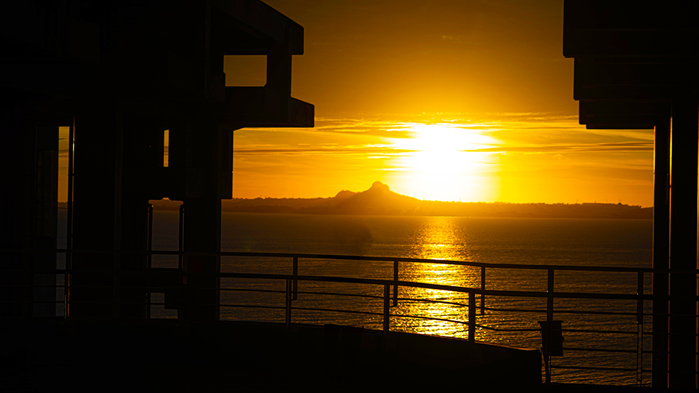 夕陽の画像